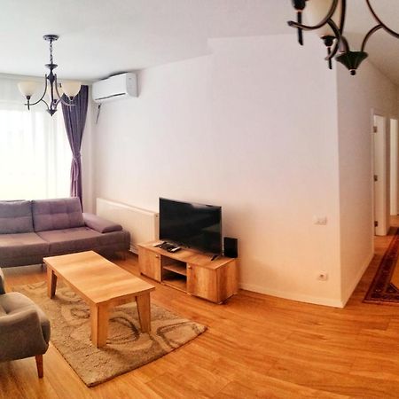 Sunflower Apartments Πρίστινα Εξωτερικό φωτογραφία