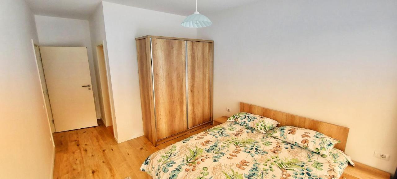 Sunflower Apartments Πρίστινα Εξωτερικό φωτογραφία